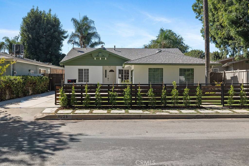 Valley Village, CA 91607,5725 Rhodes AVE