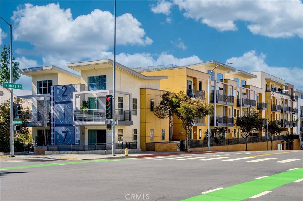 Pasadena, CA 91101,217 S Marengo #304