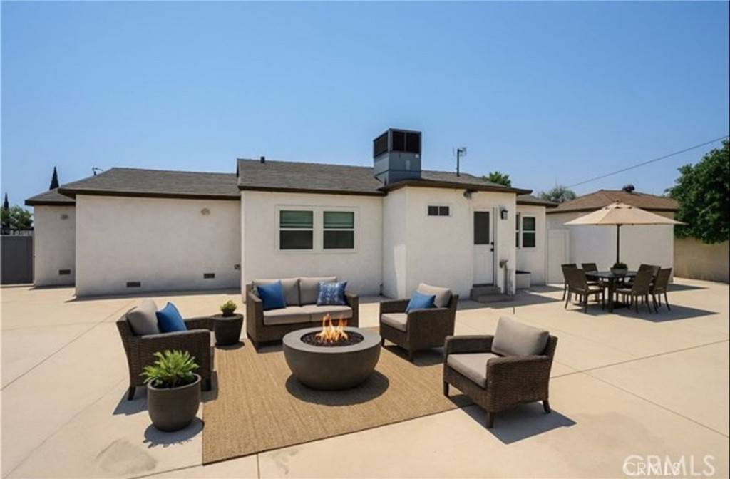 Sun Valley, CA 91352,8302 Webb AVE