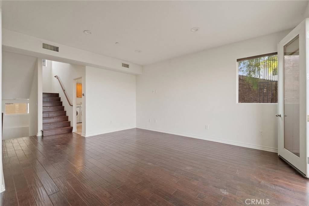 Simi Valley, CA 93063,1259 Gonzales Rd