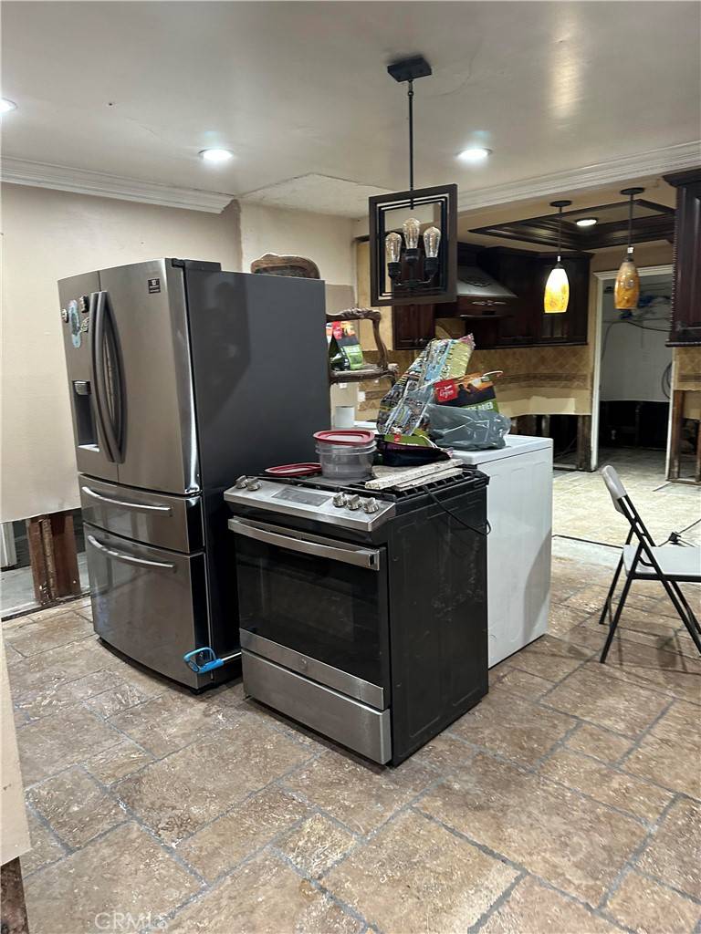 North Hollywood, CA 91605,13000 Lull ST