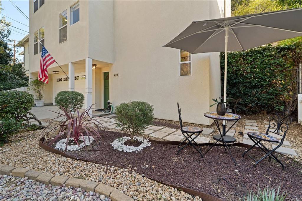 Los Angeles, CA 90065,4558 Jessica Dr