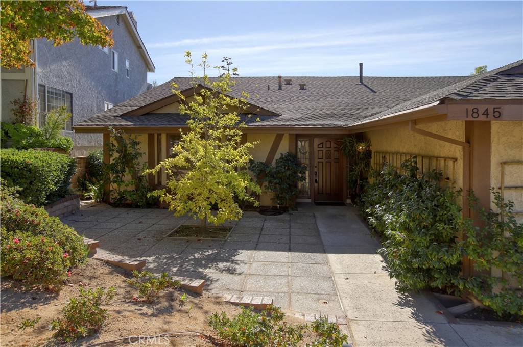 Glendale, CA 91208,1845 Cathay ST