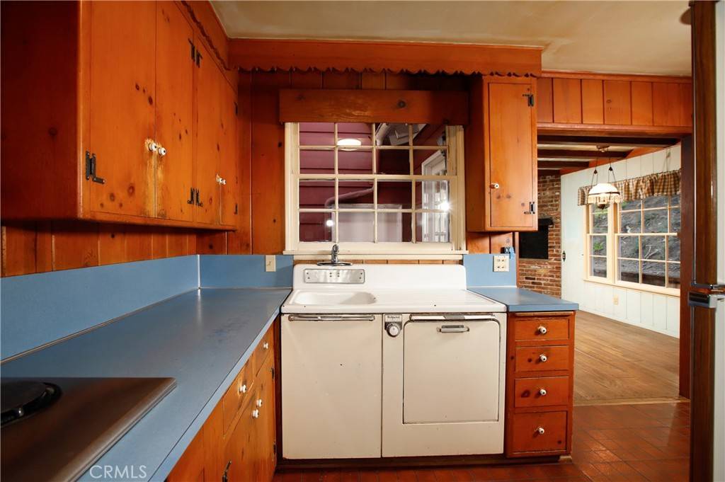 Glendale, CA 91208,3127 San Gabriel AVE