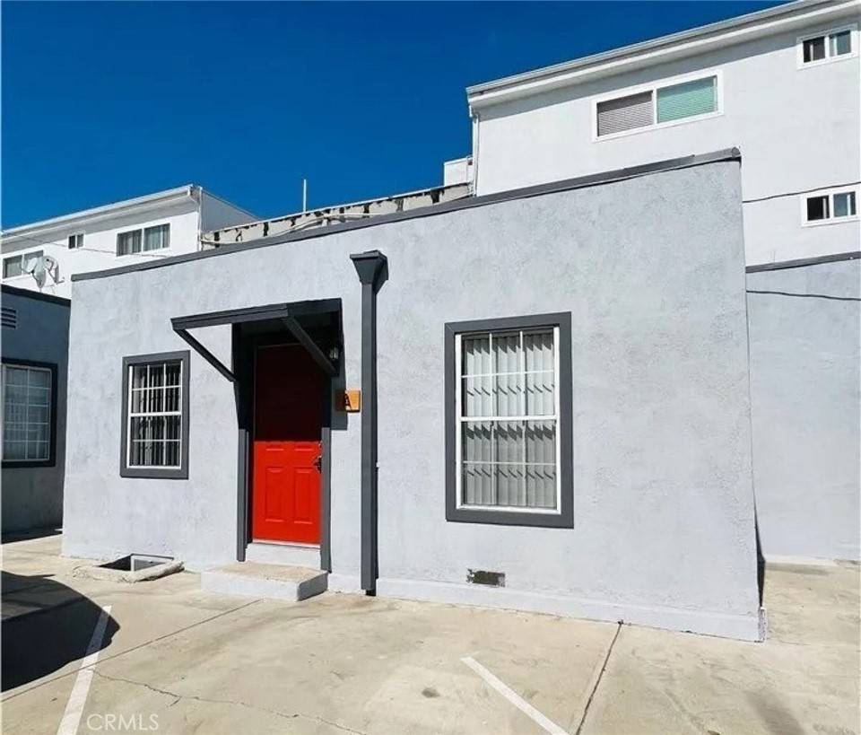 Burbank, CA 91502,301 E Alameda AVE #A