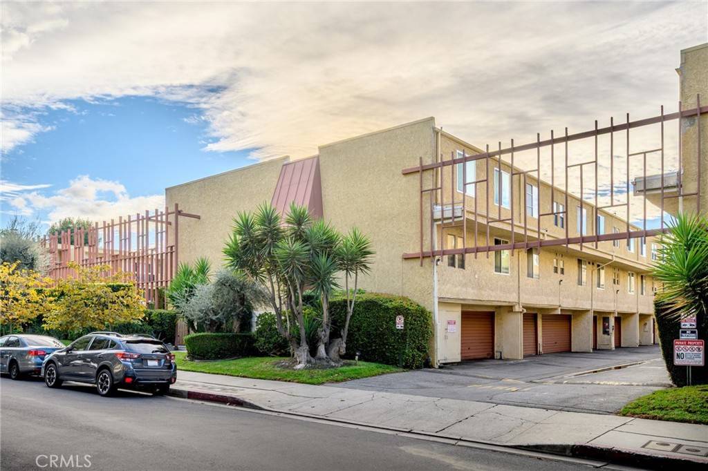 Encino, CA 91316,5435 Yarmouth #7