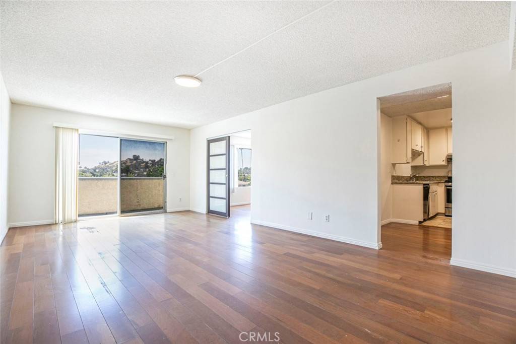 Glendale, CA 91205,1422 Rock Glen #210