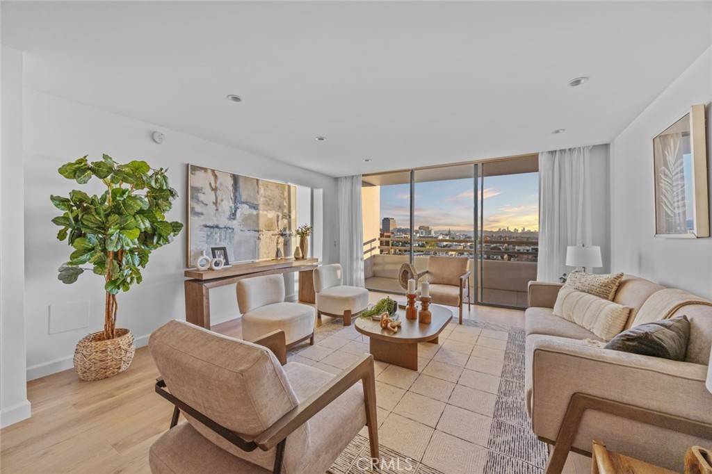 Glendale, CA 91203,343 Pioneer Dr #1101