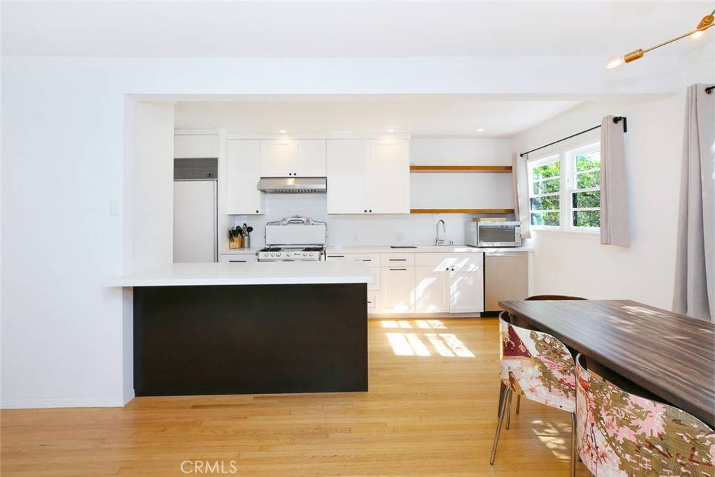 Venice, CA 90291,1113 Amoroso PL