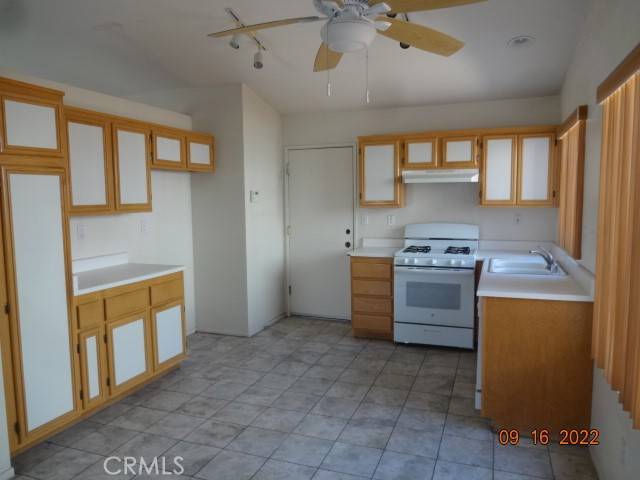 Adelanto, CA 92301,11370 Dartmouth CT