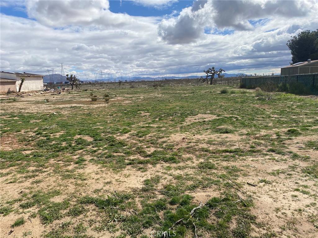 Adelanto, CA 92301,0 Bellflower ST
