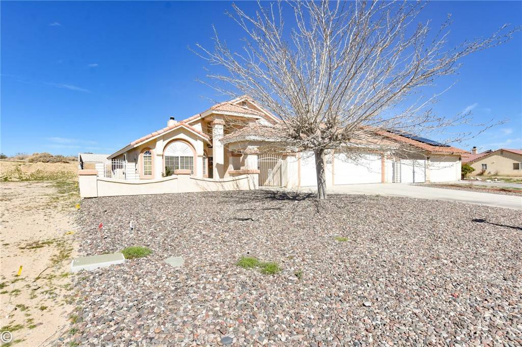 Helendale, CA 92342,27066 Silver Lakes