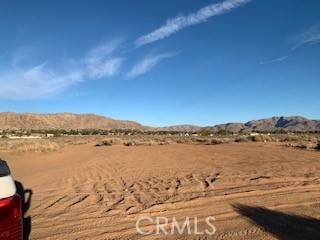 Apple Valley, CA 92307,22138 South RD