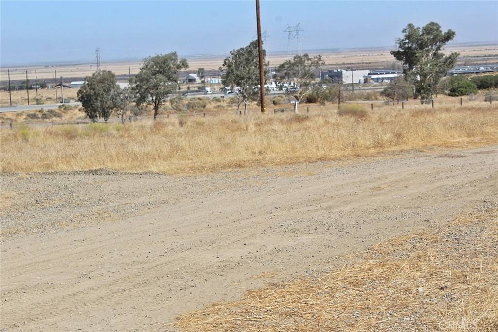 Unincorporated, CA 93239,0 Cyril PL