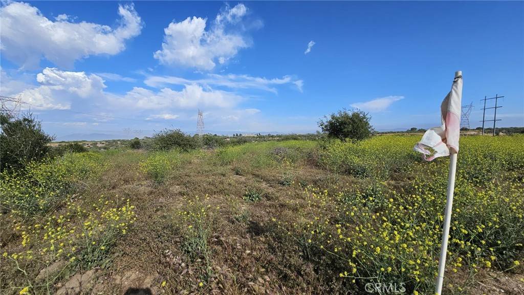 Oak Hills, CA 92405,1 Baldy Mesa RD