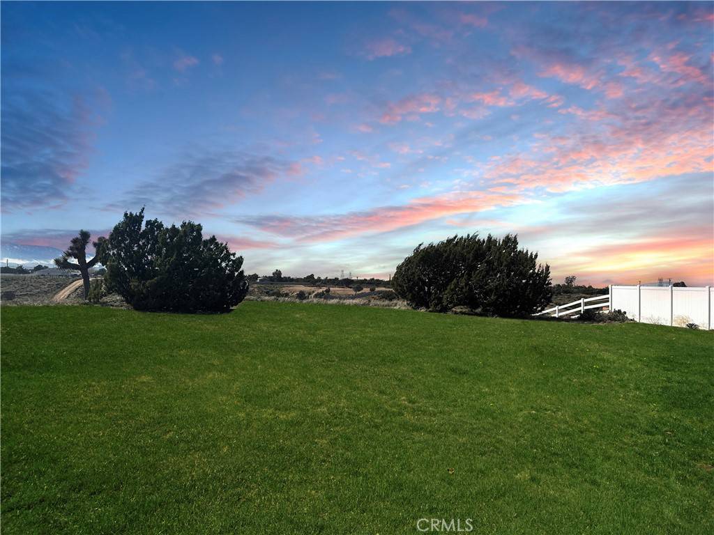 Oak Hills, CA 92344,0 Mesquite ST