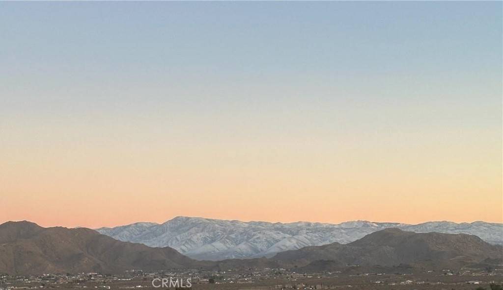 Apple Valley, CA 92307,16549 Moccasin RD