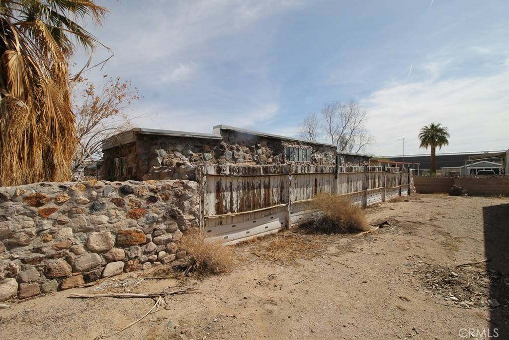 Needles, CA 92363,1233 Desert DR