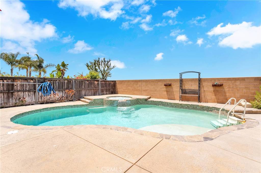 Rialto, CA 92376,1774 N Arrowhead AVE