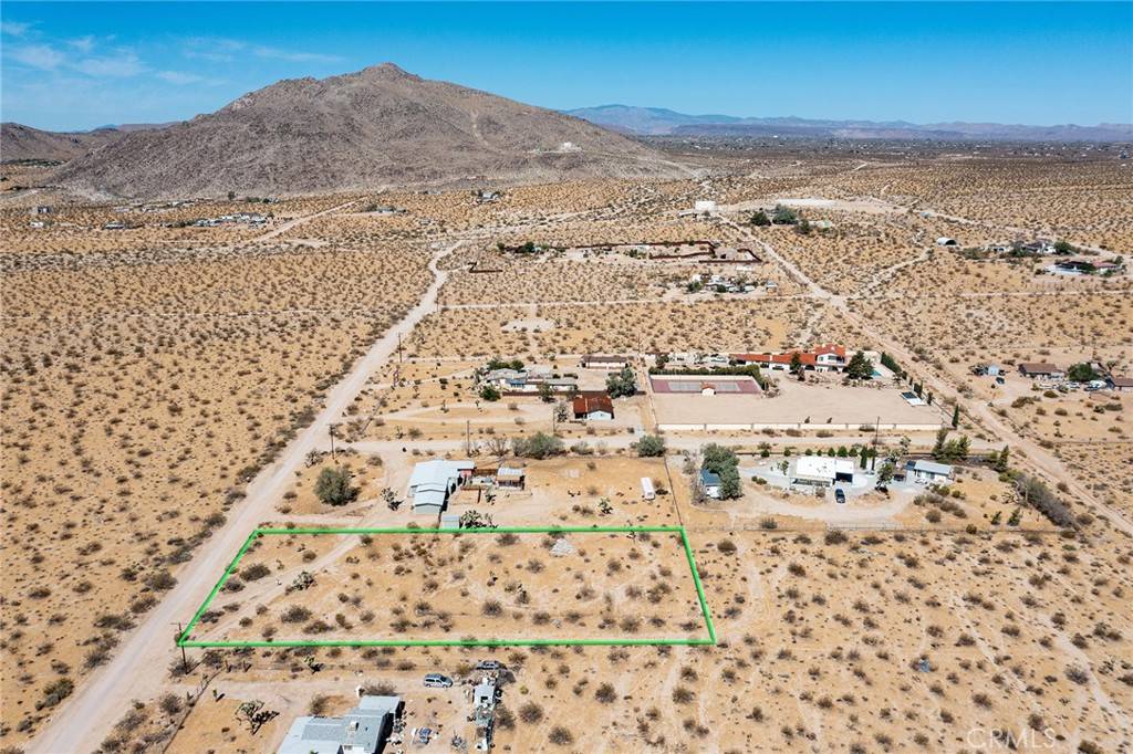 Joshua Tree, CA 92252,62044 Golden ST
