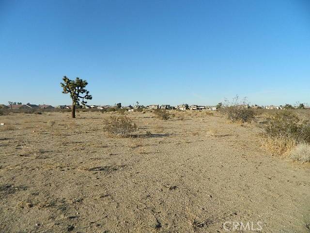 Adelanto, CA 92301,0 Palmdale RD