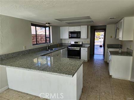 Victorville, CA 92395,17905 Lakeview DR