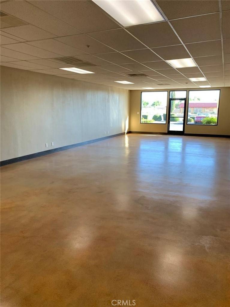 Hesperia, CA 92345,16005 Main ST #2B