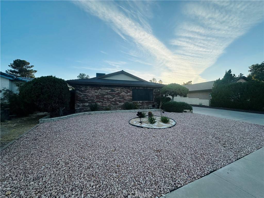 Victorville, CA 92395,13925 Burning Tree DR