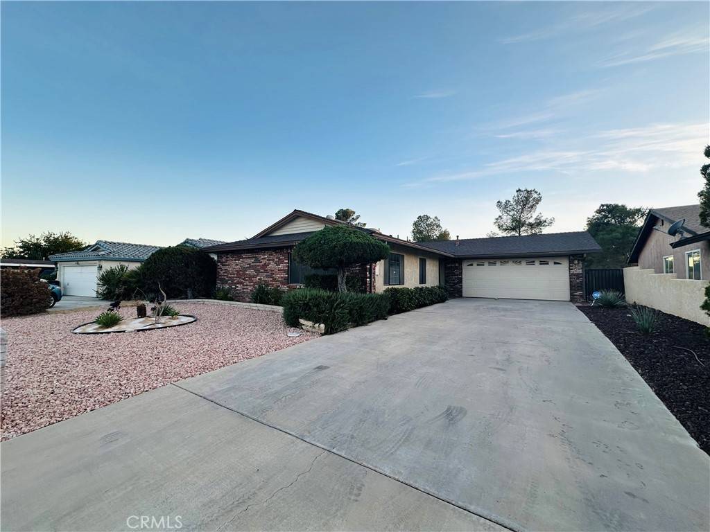 Victorville, CA 92395,13925 Burning Tree DR