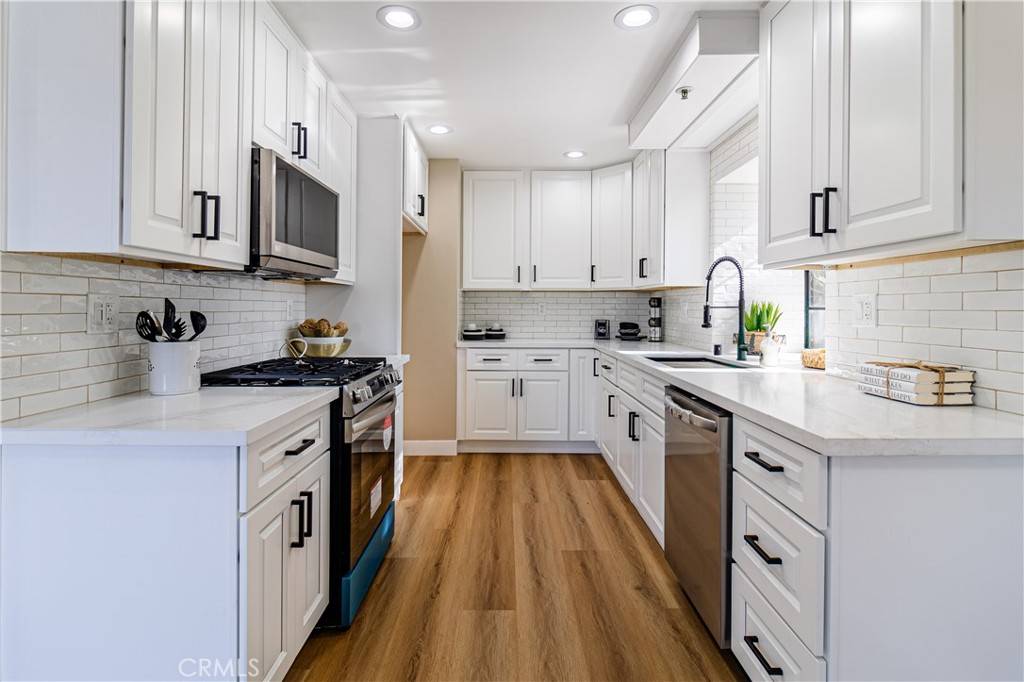 Torrance, CA 90503,2571 Plaza Del Amo #316