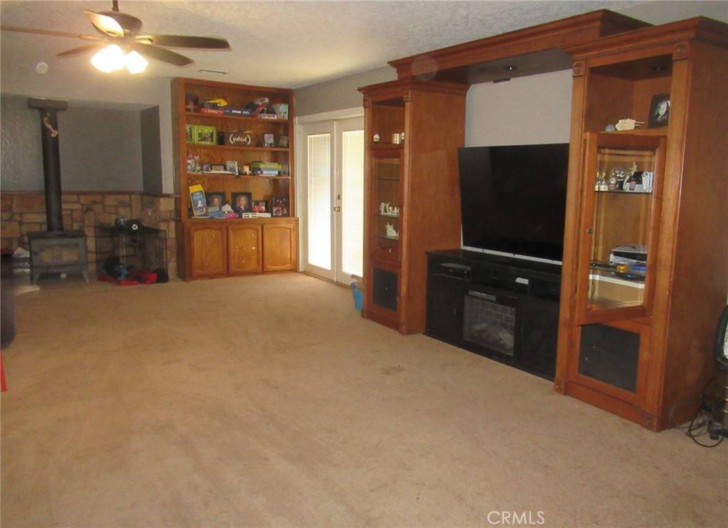 Hesperia, CA 92345,18169 Danbury AVE
