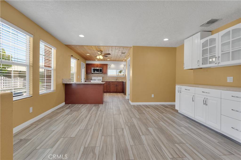 Barstow, CA 92311,3720 Sweeten LN