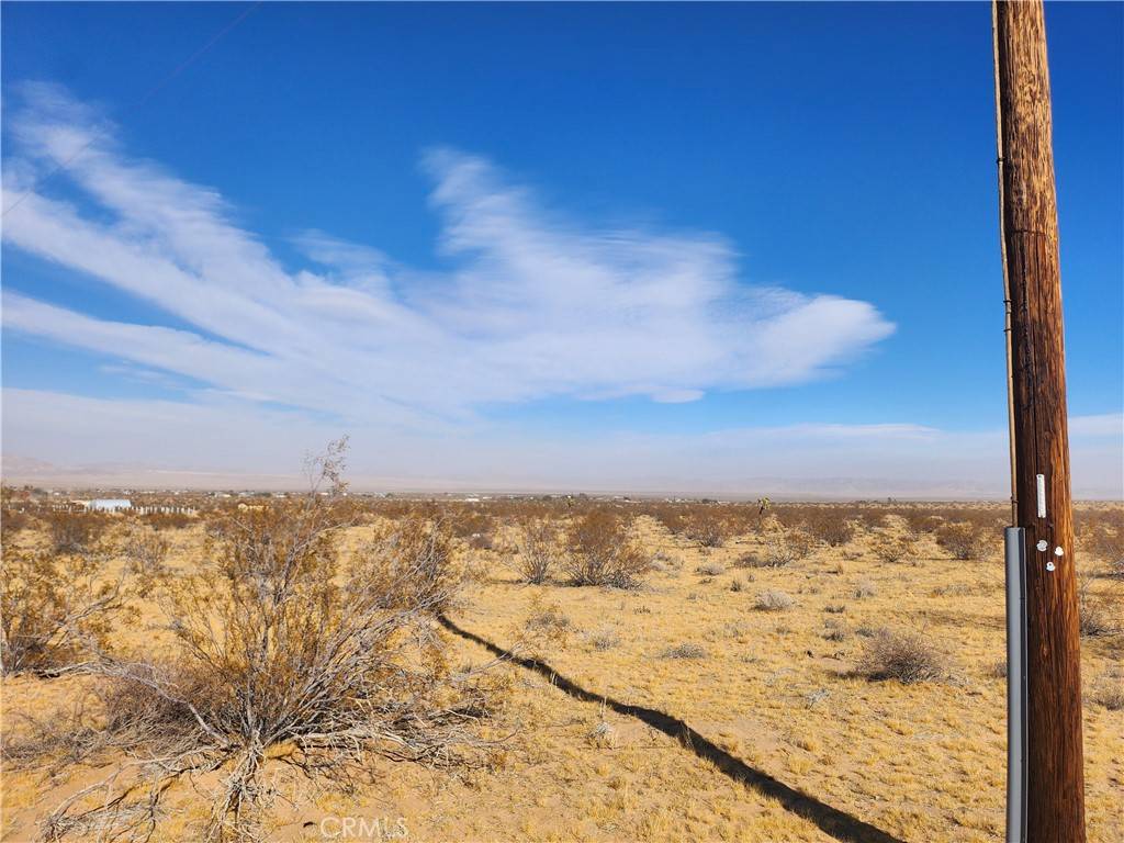 Landers, CA 92285,0 Ducor AVE