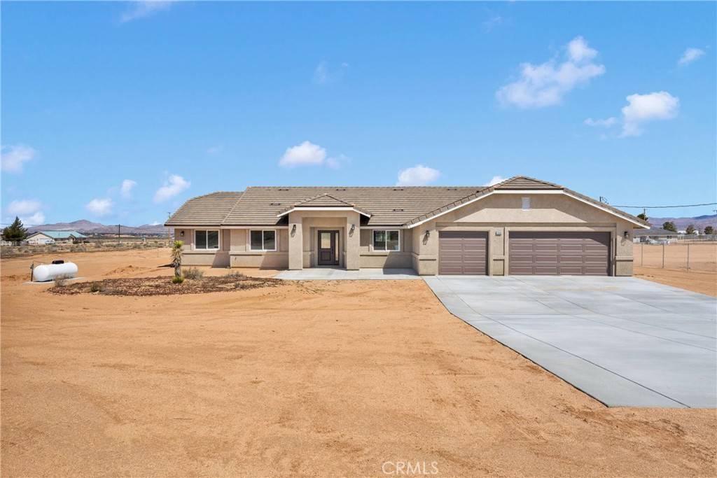 Apple Valley, CA 92308,22530 Houston ST