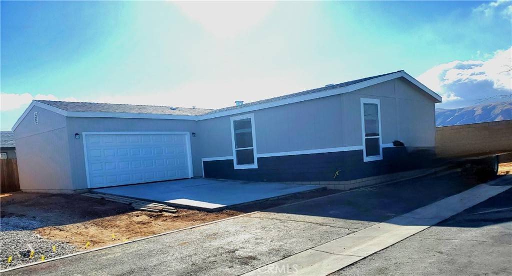 Apple Valley, CA 92308,21621 Sandia #150