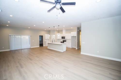 Helendale, CA 92342,26593 Mainsail LN