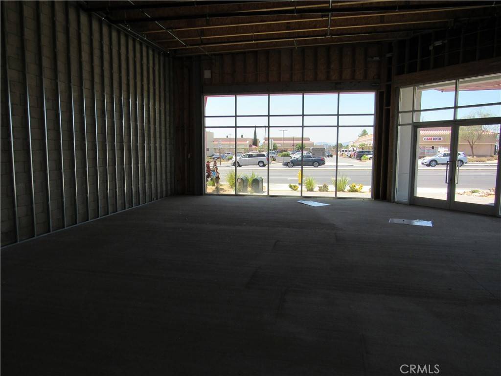 Victorville, CA 92392,15250 Palmdale RD #1