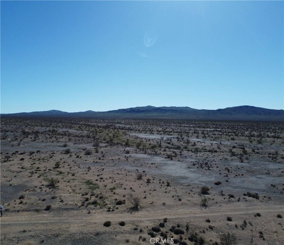 Oro Grande, CA 92368,2 Yucca Trail