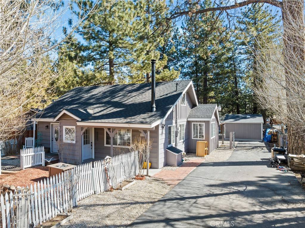 Big Bear City, CA 92314,1036 Greenway DR