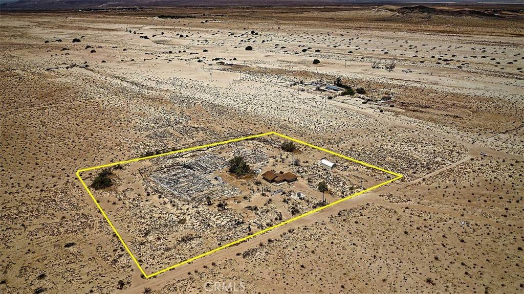 Newberry Springs, CA 92365,46275 Palma Vista RD