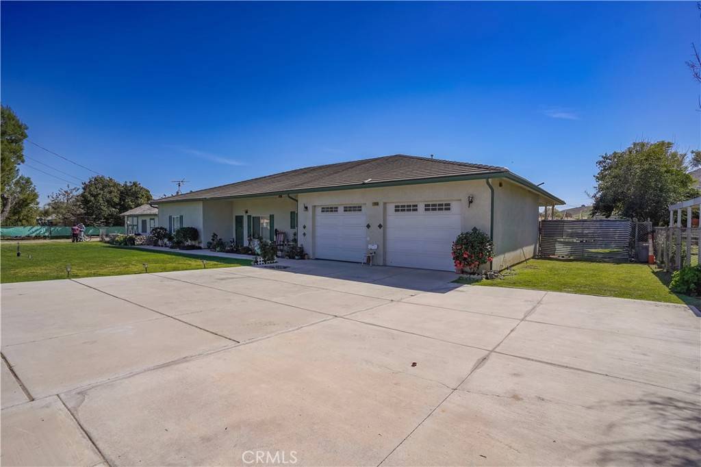 Bloomington, CA 92316,17643 Santa Ana AVE