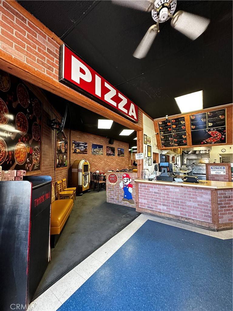 Jurupa Valley, CA 92509,8884 Limonite AVE