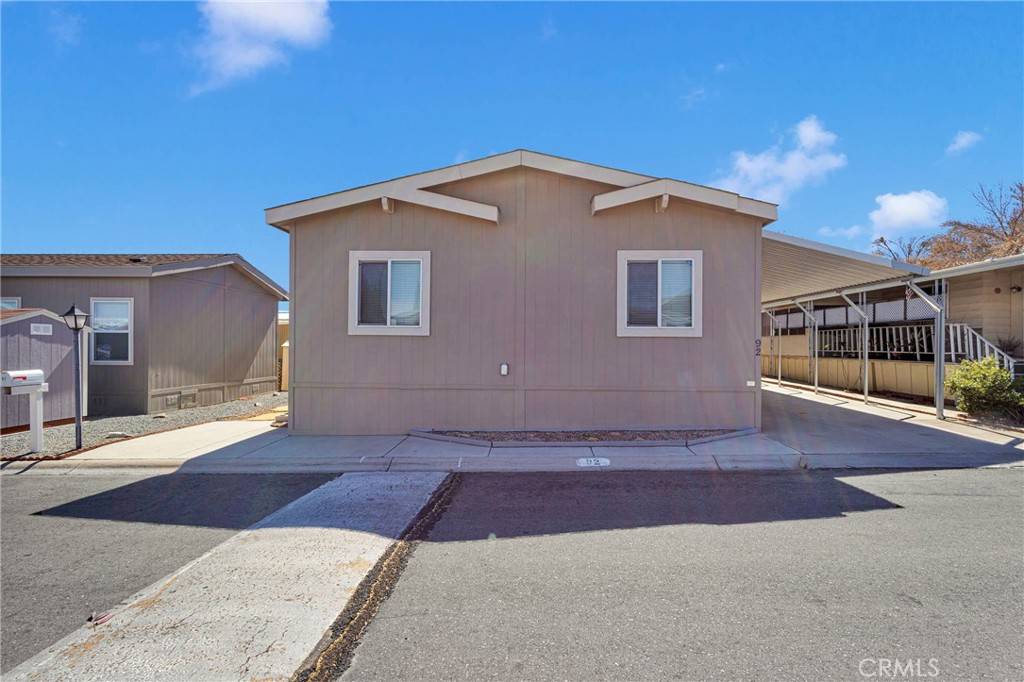 Victorville, CA 92395,13393 Mariposa RD #92