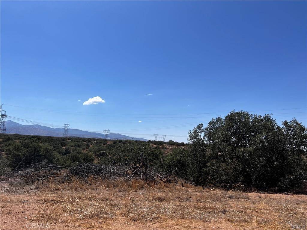 Oak Hills, CA 92344,0 Alta Mesa RD