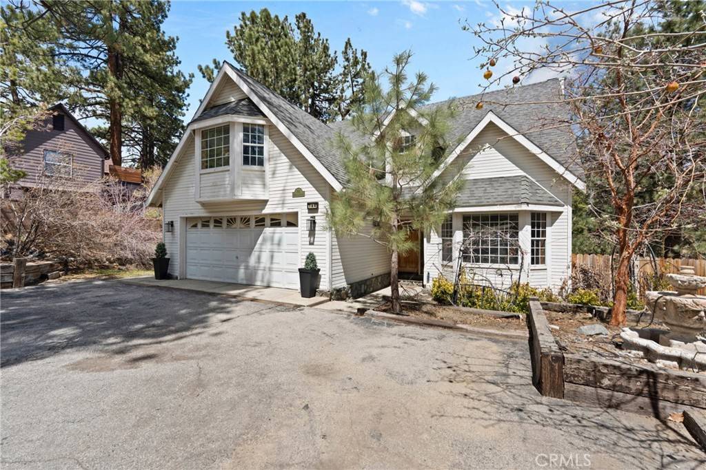 Wrightwood, CA 92397,786 Lark RD