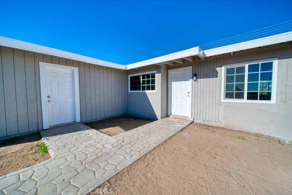 Ridgecrest, CA 93555,729 S Downs ST