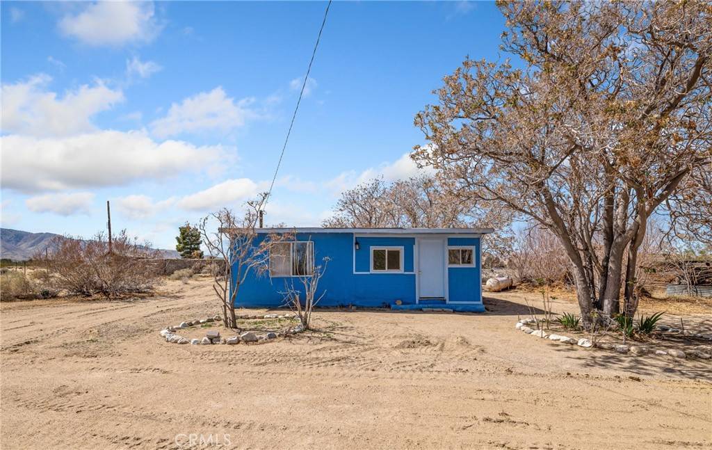 Lucerne Valley, CA 92356,10172 Tradepost RD