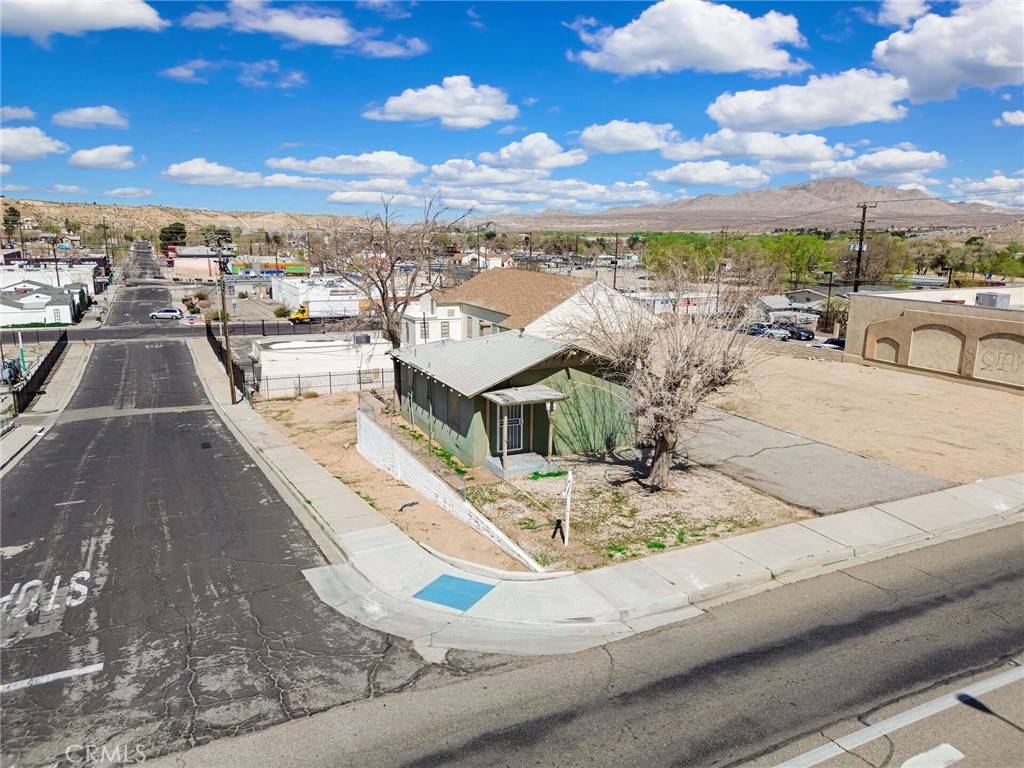 Victorville, CA 92395,15604 Hesperia RD