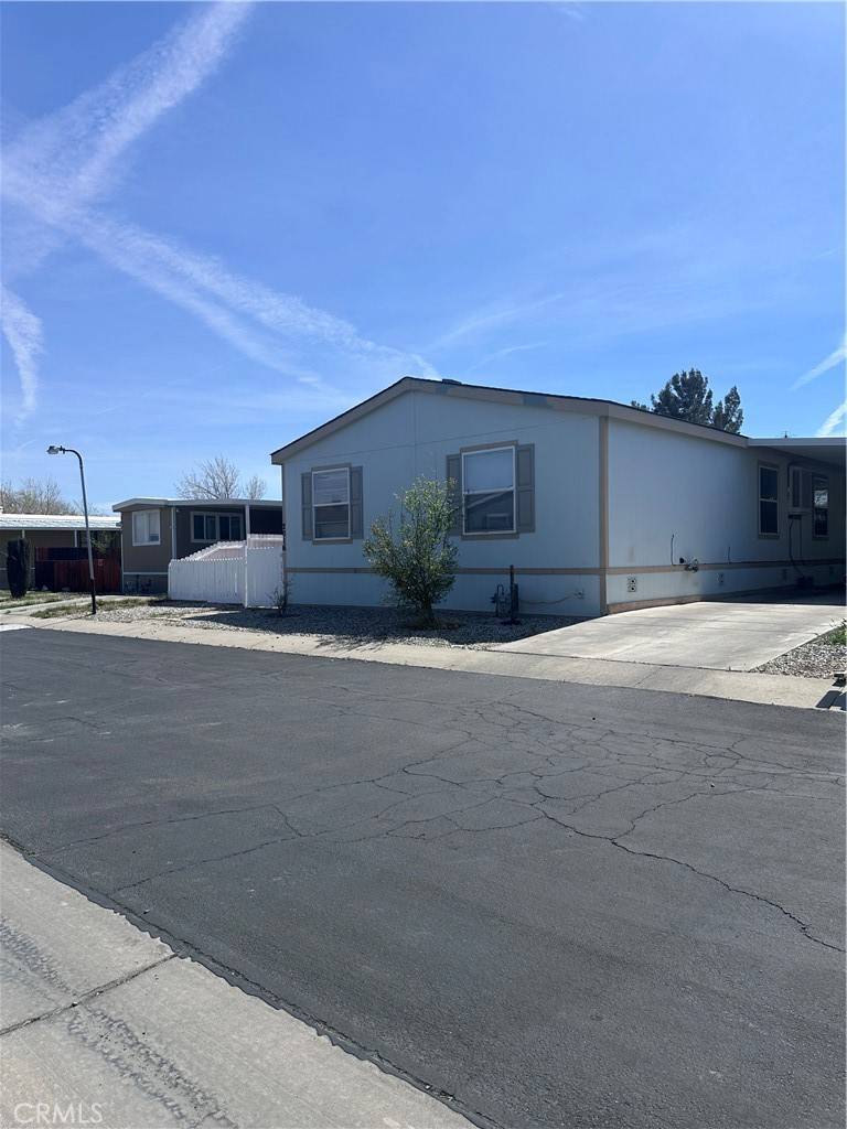 Rosamond, CA 93560,2016 Windbreak DR #22