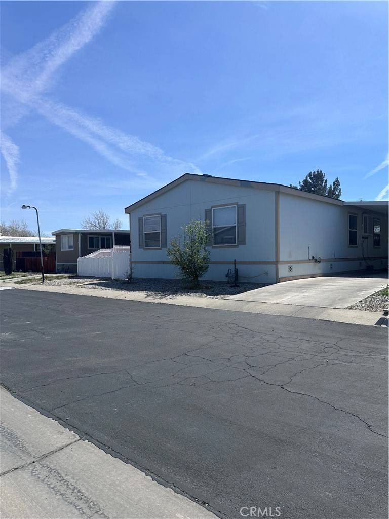 Rosamond, CA 93560,2016 Windbreak DR #22